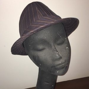 Pinstripe black fedora. Size L.